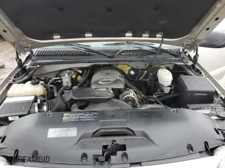 2004 GMC Sierra 1500 SLT with VIN 2GTEK19T041305608, listed as a Copart auction lot 47784175 with 147,335 mi miles and Salvage Title. Bid and sale history available at carsss.com. Image 12.