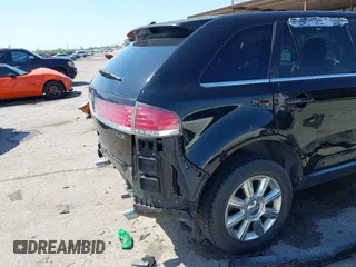 2008 Lincoln MKX with VIN 2LMDU68C08BJ33214, listed as a IAAI auction lot 41864680 with 118,779 mi miles. Bid and sale history available at carsss.com. Image 14.
