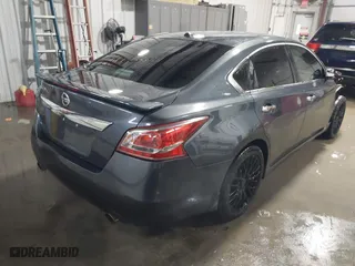 2013 Nissan Altima 3.5 SL with VIN 1N4BL3AP9DC145920, listed as a IAAI auction lot 41567844 with 140,198 mi miles. Bid and sale history available at carsss.com. Image 4.