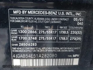 2001 Mercedes-Benz M-Class with VIN 4JGAB54E51A282080, listed as a IAAI auction lot 41437518 with 257,702 mi miles. Bid and sale history available at carsss.com. Image 9.
