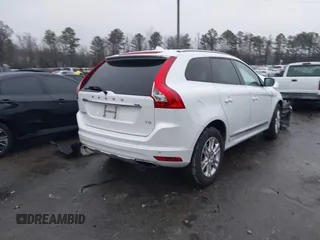 2015 Volvo XC60 T5 Drive-E Premier Plus with VIN YV440MDC9F2562227, listed as a IAAI auction lot 41113295 with 78,976 mi miles. Bid and sale history available at carsss.com. Image 4.