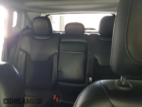 2019 Jeep Compass Altitude z VIN 3C4NJDBB8KT647373, wystawiony jako Copart lot #54104865 z przebiegiem 76 788 mil mil oraz Szkoda całkowita • Salvage title. Historia ofert i sprzedaży dostępna na DreamBid. Obrazek 10.