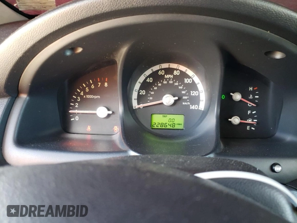 2005 Kia Sportage LX with VIN KNDJE723657067187, listed as a Copart auction lot 57403525 with 228,648 mi miles and Clean title. Bid and sale history available at DreamBid. Image 9.