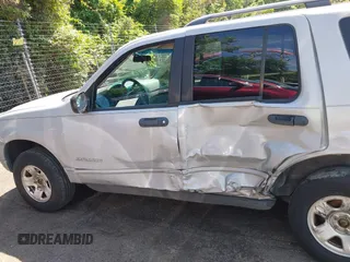 2002 Ford Explorer XLS with VIN 1FMZU62E92UA29933, listed as a IAAI auction lot 42450569 with 97,952 mi miles and . Bid and sale history available at DreamBid. Image 14.
