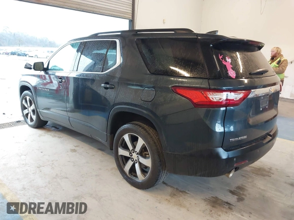 2020 Chevrolet Traverse LT Leather with VIN 1GNERHKW7LJ238123, listed as a IAAI auction lot 41312128 with 119,303 mi miles. Bid and sale history available at carsss.com. Image 3.