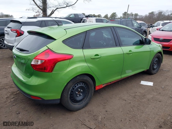 2012 Ford Focus SE with VIN 1FAHP3K26CL125074, listed as a IAAI auction lot 41790997 with 156,993 mi miles. Bid and sale history available at carsss.com. Image 4.