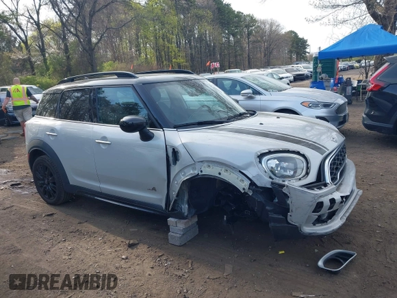 2020 MINI Countryman Cooper S with VIN WMZYX1C00L3L55740, listed as a IAAI auction lot 42106897 with 92,609 mi miles and . Bid and sale history available at DreamBid. Image 13.