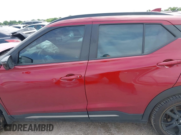 2021 Nissan Kicks SR z VIN 3N1CP5DV4ML565827, wystawiony jako IAAI lot #42369030 z przebiegiem 25 681 mil mil oraz . Historia ofert i sprzedaży dostępna na DreamBid. Obrazek 13.