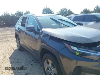 2022 Toyota RAV4 XLE with VIN 2T3W1RFV6NC194245, listed as a IAAI auction lot 42608311 with 36,491 mi miles and . Bid and sale history available at DreamBid. Image 19.