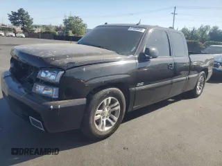2004 Chevrolet Silverado SS z VIN 2GCEK19N141300578, wystawiony jako Copart lot #57493055 z przebiegiem 143 615 mil mil oraz Szkoda całkowita • Salvage title. Historia ofert i sprzedaży dostępna na DreamBid. Obrazek 1.