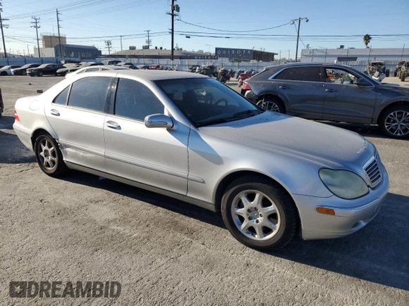 2001 Mercedes-Benz S-Class with VIN WDBNG70JX1A136245, listed as a Copart auction lot 81642244 with 158,417 mi miles and Salvage Title. Bid and sale history available at carsss.com. Image 4.