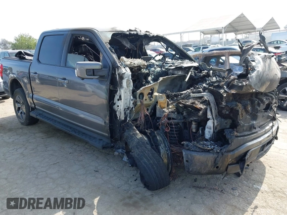 2023 Ford F-150 Lightning Pro z VIN 1FTVW1EV5PWG19585, wystawiony jako IAAI lot #42343575 z przebiegiem Nie podano mil oraz . Historia ofert i sprzedaży dostępna na DreamBid. Obrazek 1.