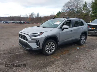 2024 Toyota RAV4 XLE Premium with VIN 2T3A1RFV4RC476514, listed as a IAAI auction lot 40829477 with 2,482 mi miles. Bid and sale history available at carsss.com. Image 19.
