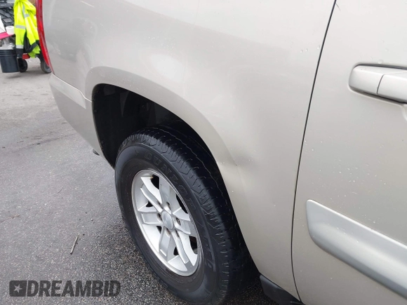 2007 GMC Yukon XL SLT with VIN 1GKFC160X7J315024, listed as a IAAI auction lot 41455065 with 222,474 mi miles. Bid and sale history available at carsss.com. Image 12.