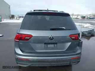 2022 Volkswagen Tiguan SE with VIN 3VV2B7AX2NM161365, listed as a IAAI auction lot 41588795 with 57,138 mi miles. Bid and sale history available at carsss.com. Image 16.