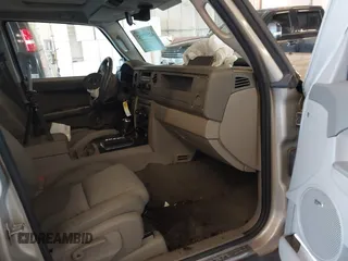 2007 Jeep Commander Sport с VIN 1J8HG48K87C661966, выставлен на аукционе IAAI как лот 42107052 с пробегом 183 652 миль миль и . История ставок и продаж доступна на DreamBid. Изображение 5.