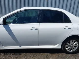 2009 Toyota Corolla with VIN 2T1BU40E49C157663, listed as a IAAI auction lot 42059139 with 135,685 mi miles. Bid and sale history available at carsss.com. Image 14.
