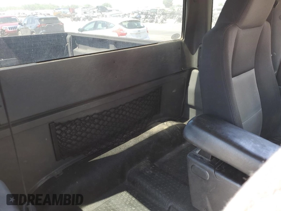2004 Ford Ranger XL Fleet with VIN 1FTYR15E44PB53741, listed as a Copart auction lot 61020395 with 120,646 mi miles and Salvage title. Bid and sale history available at DreamBid. Image 10.