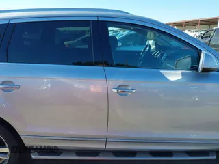 2014 Audi Q7 Premium Plus with VIN WA1LGAFE8ED007158, listed as a IAAI auction lot 42212664 with 120,934 mi miles and . Bid and sale history available at DreamBid. Image 13.