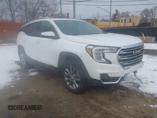 2022 GMC Terrain SLT with VIN 3GKALVEV4NL304198, listed as a IAAI auction lot 41559892 with 31,267 mi miles. Bid and sale history available at carsss.com. Image 1.