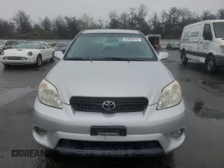 2006 Toyota Matrix STD z VIN 2T1LR32E06C563125, wystawiony jako Copart lot #55683475 z przebiegiem 174 891 mil mil oraz Tytuł czysty. Historia ofert i sprzedaży dostępna na DreamBid. Obrazek 5.