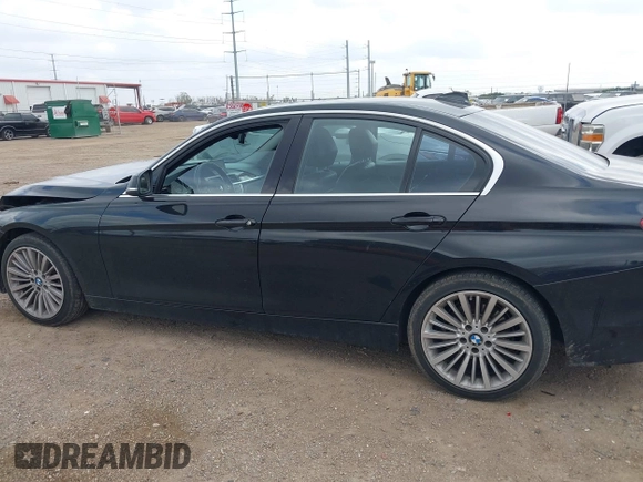 2013 BMW 3 Series 328i with VIN WBA3A5C58DF352998, listed as a IAAI auction lot 41516042 with 205,977 mi miles. Bid and sale history available at carsss.com. Image 14.