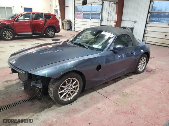 2004 BMW Z4 2.5i with VIN 4USBT33594LR68329, listed as a Copart auction lot 80978804 with 169,771 mi miles and Salvage Title. Bid and sale history available at carsss.com. Image 1.