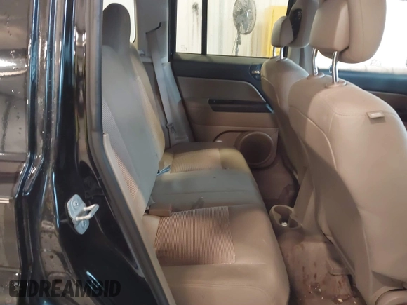 2014 Jeep Patriot Sport with VIN 1C4NJPBA3ED888275, listed as a IAAI auction lot 41875560 with 149,129 mi miles. Bid and sale history available at carsss.com. Image 8.