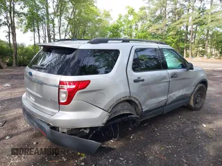 2011 Ford Explorer with VIN 1FMHK8B84BGA71822, listed as a IAAI auction lot 42362672 with 294,710 mi miles and . Bid and sale history available at DreamBid. Image 4.