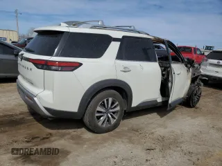 2023 Nissan Pathfinder SL z VIN 5N1DR3CC8PC209456, wystawiony jako Copart lot #49333085 z przebiegiem Nie podano mil oraz Nie do naprawy. Historia ofert i sprzedaży dostępna na DreamBid. Obrazek 3.