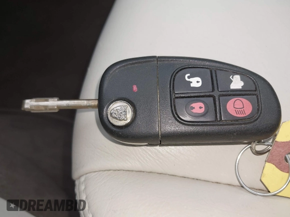 2007 Jaguar X-Type z VIN SAJWA51A27WJ11735, wystawiony jako IAAI lot #41934652 z przebiegiem 43 519 mil mil oraz . Historia ofert i sprzedaży dostępna na DreamBid. Obrazek 11.