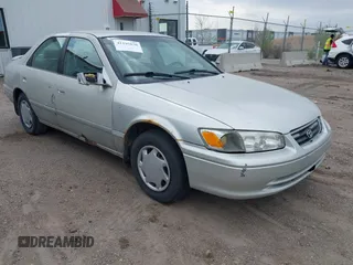 2000 Toyota Camry CE with VIN 4T1BG22KXYU685655, listed as a IAAI auction lot 42195830 with 159,318 mi miles and . Bid and sale history available at DreamBid. Image 1.