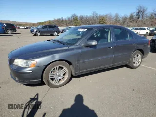 2008 Volvo S60 2.5T with VIN YV1RS592382696494, listed as a Copart auction lot 46202395 with 71,528 mi miles and Clean Title. Bid and sale history available at carsss.com. Image 1.
