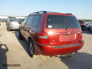 2005 Toyota Highlander with VIN JTEGP21A950079653, listed as a IAAI auction lot 42032474 with 204,316 mi miles. Bid and sale history available at carsss.com. Image 3.
