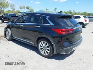 2019 Infiniti QX50 Essential z VIN 3PCAJ5M12KF122087, wystawiony jako IAAI lot #41790887 z przebiegiem 120 621 mil mil oraz . Historia ofert i sprzedaży dostępna na DreamBid. Obrazek 3.