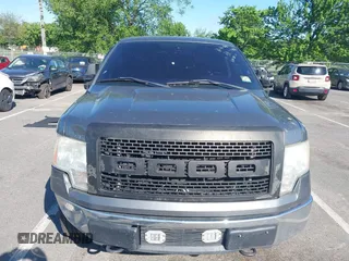 2009 Ford F-150 XL z VIN 1FTRW14819FB18628, wystawiony jako IAAI lot #42303828 z przebiegiem 193 672 mil mil oraz . Historia ofert i sprzedaży dostępna na DreamBid. Obrazek 13.