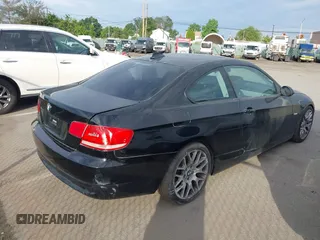 2007 BMW 3 Series 328i z VIN WBAWB33537PU87223, wystawiony jako IAAI lot #42781507 z przebiegiem 65 708 mil mil oraz . Historia ofert i sprzedaży dostępna na DreamBid. Obrazek 4.