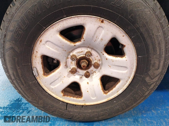 2006 Ford Explorer XLS z VIN 1FMEU72E26UB03509, wystawiony jako IAAI lot #42511818 z przebiegiem 126 541 mil mil oraz . Historia ofert i sprzedaży dostępna na DreamBid. Obrazek 32.