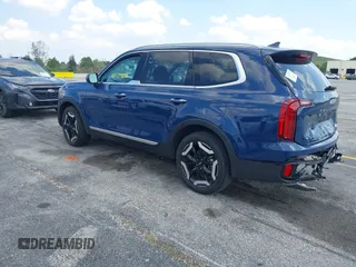 2025 Kia Telluride S with VIN 5XYP64GC0SG581646, listed as a IAAI auction lot 42063284 with 12,561 mi miles and . Bid and sale history available at DreamBid. Image 3.