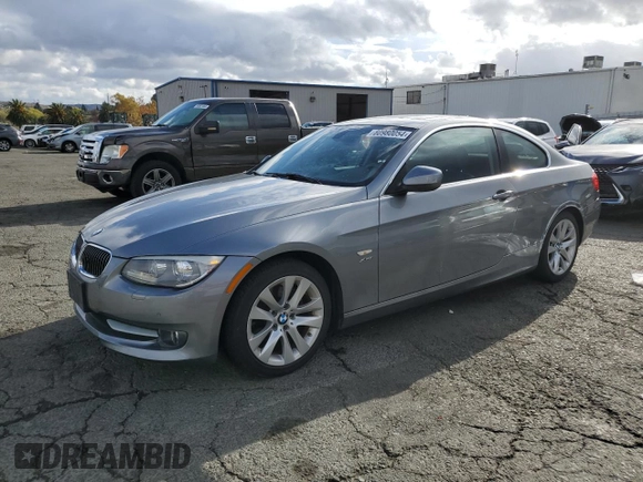 2013 BMW 3 Series 328i xDrive with VIN WBAKF3C56DJ386128, listed as a Copart auction lot 80980054 with 21,629 mi miles and Salvage Title. Bid and sale history available at carsss.com. Image 1.