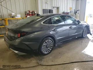 2024 Hyundai Sonata Hybrid SEL with VIN KMHL34JJ9RA098516, listed as a Copart auction lot 46903415 with 17,651 mi miles and Non Repairable. Bid and sale history available at carsss.com. Image 3.