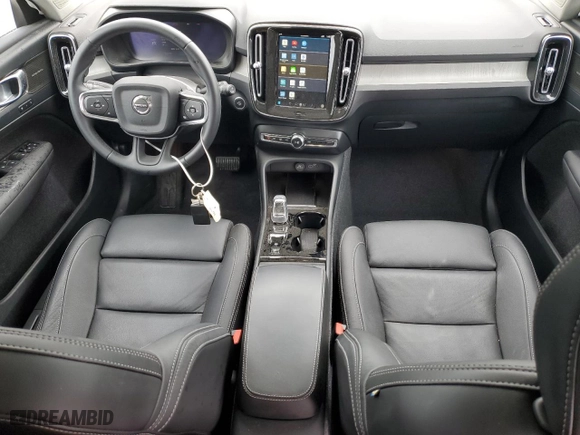 2024 Volvo XC40 Plus Bright Theme with VIN YV4L12UE8R2364726, listed as a Copart auction lot 47865565 with 6,707 mi miles and Salvage Title. Bid and sale history available at carsss.com. Image 8.