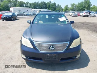 2008 Lexus LS 460 with VIN JTHBL46F385055817, listed as a IAAI auction lot 42668757 with 220,389 mi miles and . Bid and sale history available at DreamBid. Image 12.