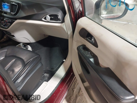 2021 Chrysler Voyager LXi with VIN 2C4RC1DG4MR528020, listed as a IAAI auction lot 41495159 with 72,896 mi miles and . Bid and sale history available at DreamBid. Image 5.