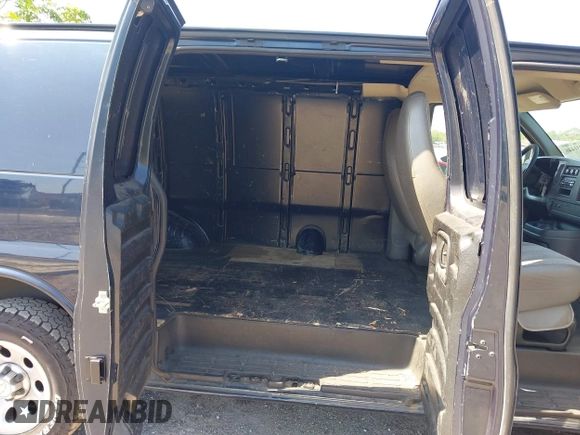 2013 Chevrolet Express Cargo с VIN 1GCSGAFX5D1155948, выставлен на аукционе IAAI как лот 42331446 с пробегом 99 368 миль миль и . История ставок и продаж доступна на DreamBid. Изображение 8.