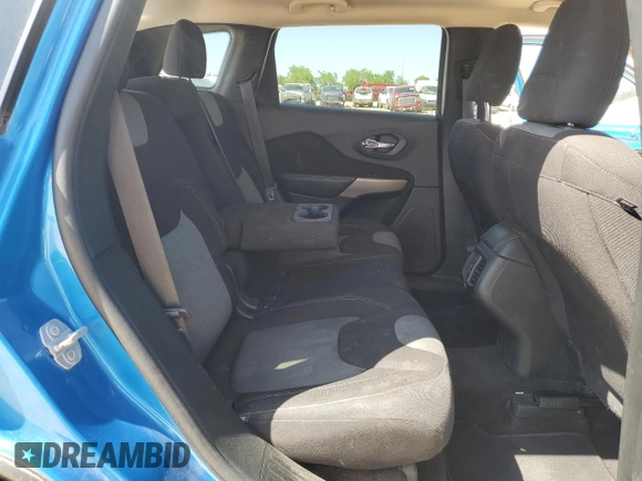 2018 Jeep Cherokee Latitude с VIN 1C4PJLCB0JD574084, выставлен на аукционе Copart как лот 51769005 с пробегом 115 774 миль миль и Списание • Salvage title. История ставок и продаж доступна на DreamBid. Изображение 10.