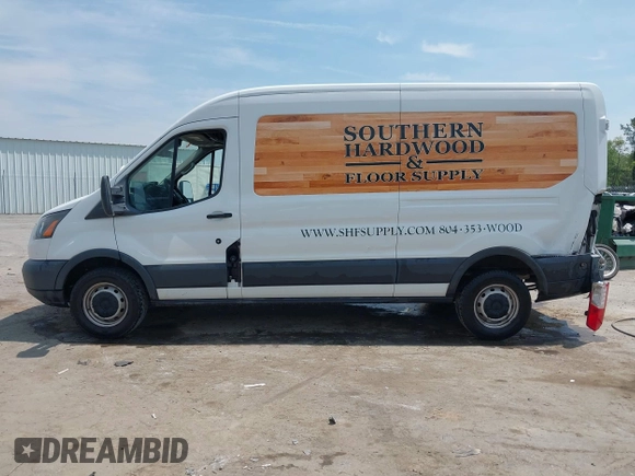 2018 Ford Transit with VIN 1FTYR2CM4JKA25671, listed as a IAAI auction lot 42086863 with 318,045 mi miles. Bid and sale history available at carsss.com. Image 14.