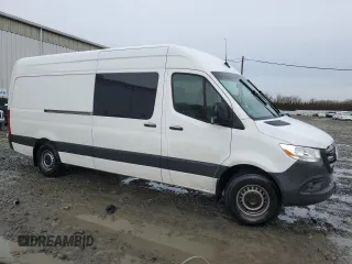 2024 Mercedes-Benz Sprinter with VIN W1W4NCHY0RT170258, listed as a Copart auction lot 43573275 with 36,369 mi miles and Salvage Title. Bid and sale history available at DreamBid. Image 4.