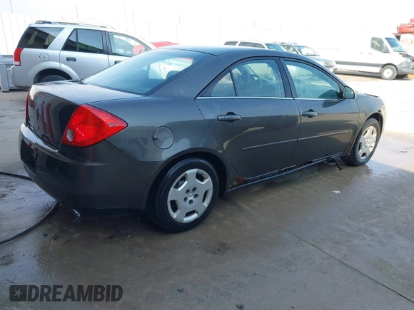 2007 Pontiac G6 1SV Value Leader with VIN 1G2ZF58B674177975, listed as a IAAI auction lot 41900661 with 188,500 mi miles and . Bid and sale history available at carsss.com. Image 4.