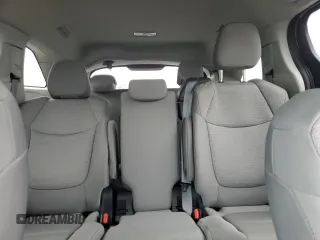 2024 Toyota Sienna LE z VIN 5TDKSKFC6RS125286, wystawiony jako Copart lot #51296895 z przebiegiem 6 292 mil mil oraz Szkoda całkowita • Salvage title. Historia ofert i sprzedaży dostępna na DreamBid. Obrazek 10.